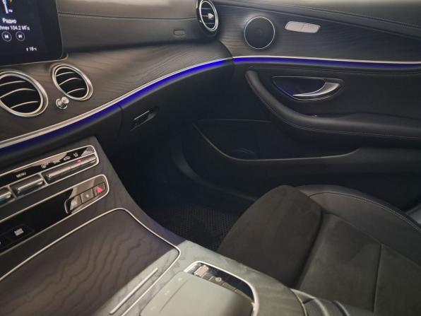 Mercedes-Benz E-Класс V (W213 S213 C238) Рестайлинг с пробегом 2021 года, цена 3 900 000 рублей, 109993 км, седан, Автокод Объявления