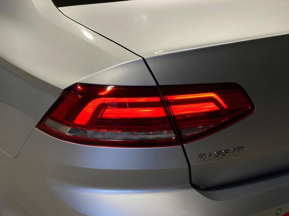 Volkswagen Passat B8 с пробегом 2015 года, цена 1 880 000 рублей, 141439 км, седан, Автокод Объявления