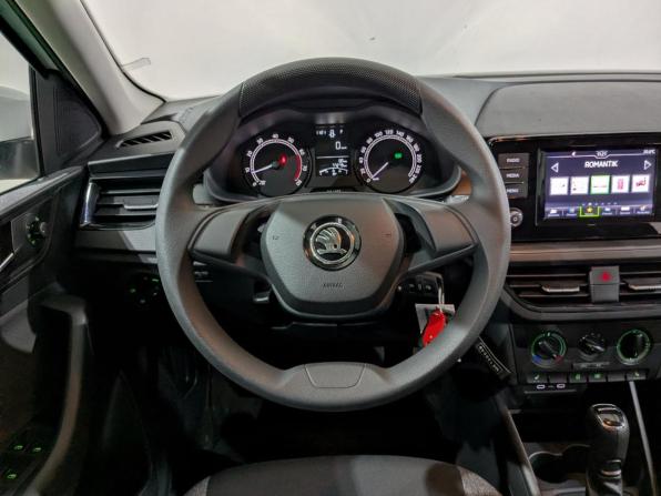 Skoda Rapid II с пробегом 2021 года, цена 1 525 000 рублей, 77276 км, лифтбек, Автокод Объявления