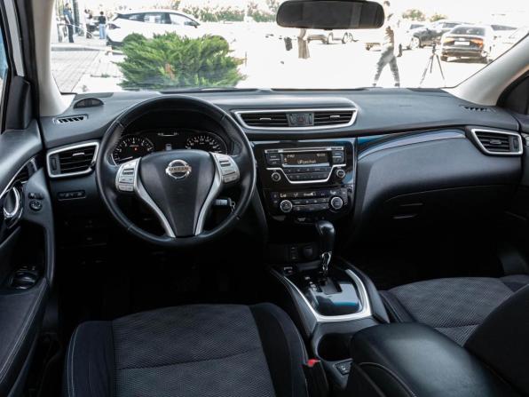 Nissan Qashqai II с пробегом 2017 года, цена 1 598 000 рублей, 121328 км, внедорожник, Автокод Объявления
