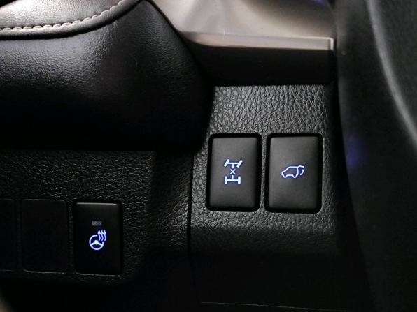 Toyota RAV4 IV (XA40) Рестайлинг с пробегом 2019 года, цена 2 489 000 рублей, 238072 км, внедорожник, Автокод Объявления