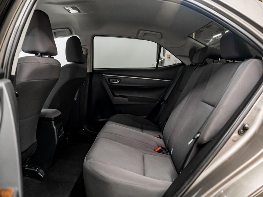 Toyota Corolla XI (E160 E170 E180) Рестайлинг 1 Красноярск  - изображение 8