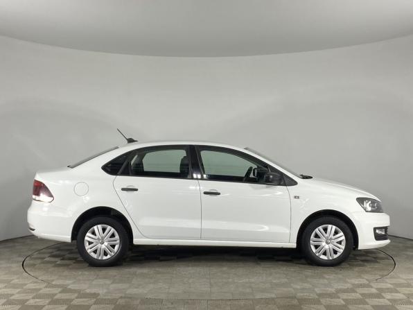 Volkswagen Polo V Рестайлинг с пробегом 2019 года, цена 1 070 000 рублей, 104976 км, седан, Автокод Объявления