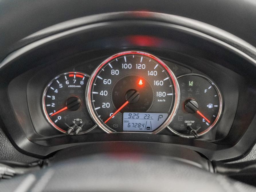 Toyota Corolla XI (E160 E170) Рестайлинг 2 Красноярск  - изображение 11