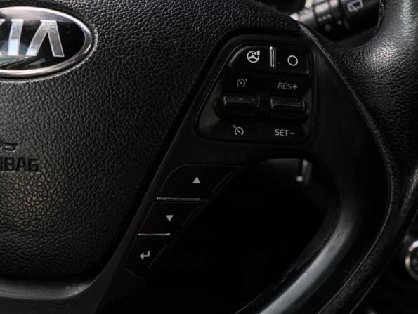 Kia Ceed II с пробегом 2015 года, цена 1 000 000 рублей, 166827 км, хэтчбек, Автокод Объявления