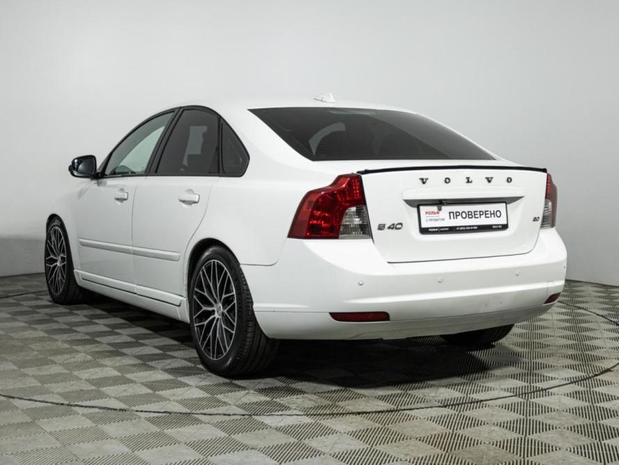 Volvo S40 II Рестайлинг Санкт-Петербург  - изображение 7