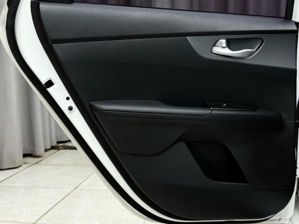 Kia K3 II (China Market) Рестайлинг с пробегом 2022 года, цена 1 829 000 рублей, 18000 км, седан, Автокод Объявления