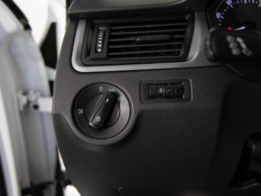 Skoda Rapid I Санкт-Петербург  - изображение 15