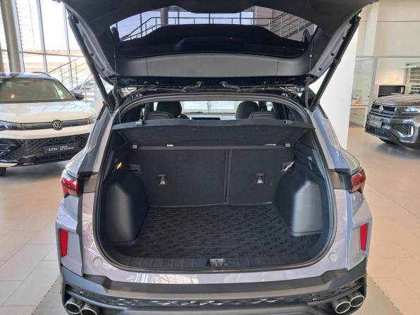 Geely Coolray I Рестайлинг с пробегом 2023 года, цена 2 214 000 рублей, 10300 км, внедорожник, Автокод Объявления