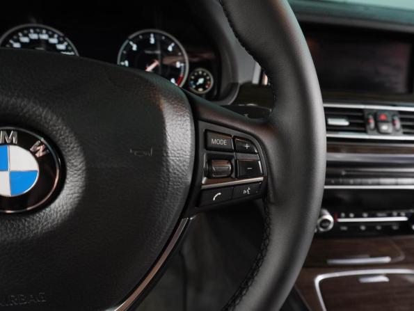 BMW 7 серии V (F01/F02/F04) Рестайлинг с пробегом 2014 года, цена 1 699 000 рублей, 243598 км, седан, Автокод Объявления