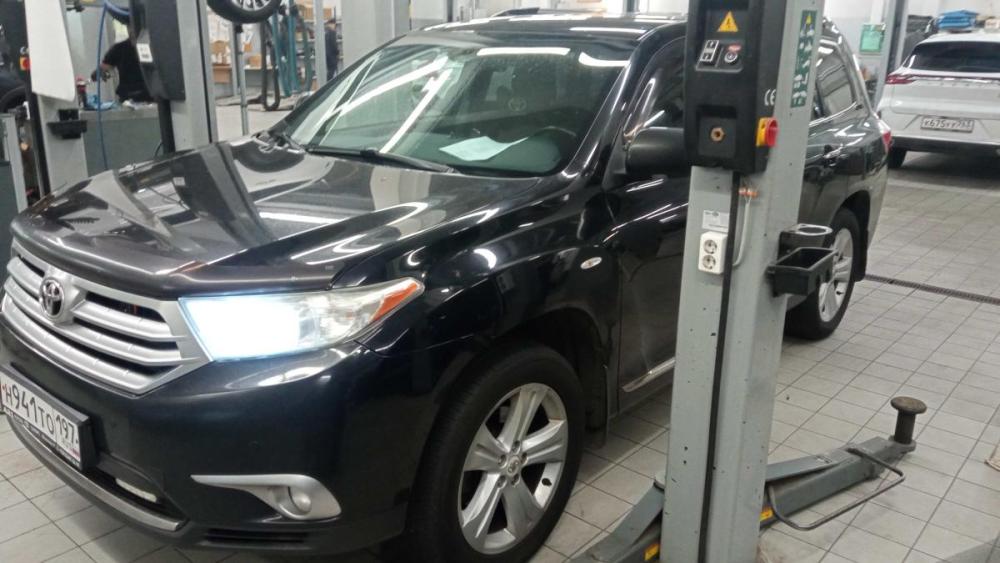 Toyota Highlander II (XU40) Рестайлинг Санкт-Петербург  - изображение 2