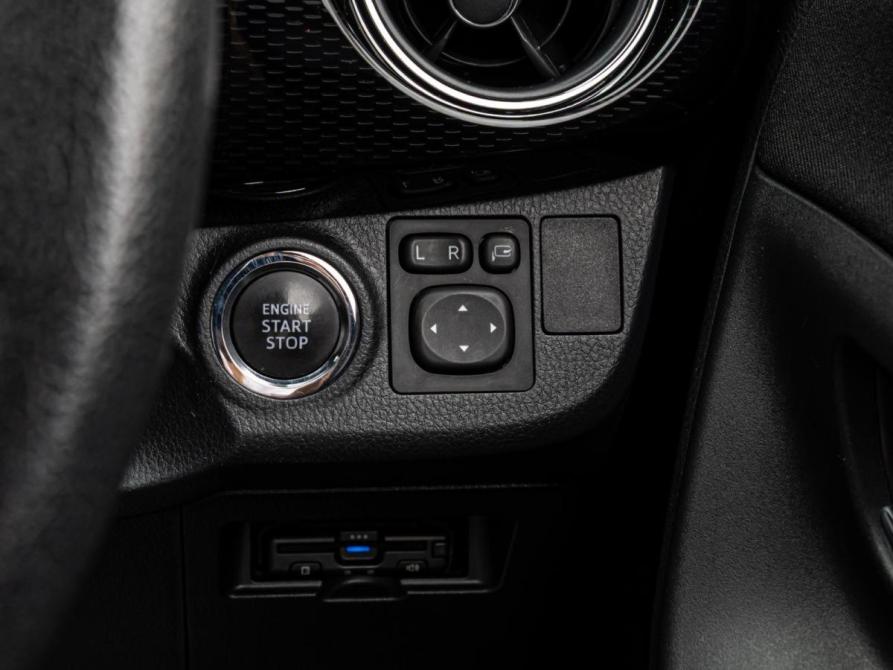 Toyota Vitz III (XP130) Рестайлинг 2 Краснодар  - изображение 18
