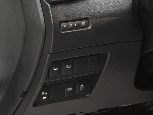 Nissan Qashqai II с пробегом 2015 года, цена 1 700 000 рублей, 93000 км, внедорожник, Автокод Объявления