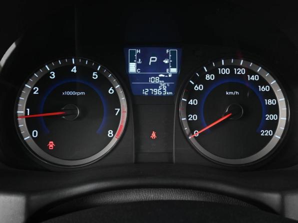 Hyundai Solaris I Рестайлинг с пробегом 2014 года, цена 1 039 000 рублей, 127963 км, седан, Автокод Объявления