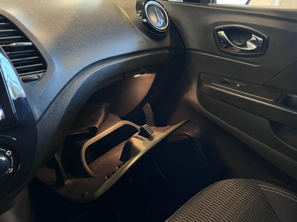 Renault Kaptur I с пробегом 2018 года, цена 1 533 000 рублей, 120115 км, внедорожник, Автокод Объявления