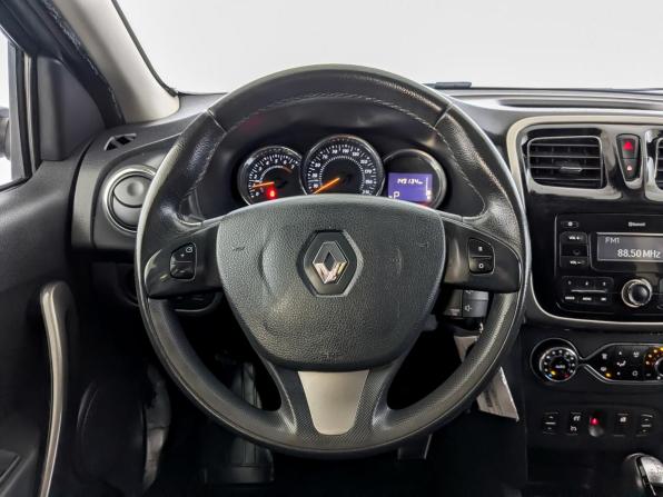 Renault Sandero II с пробегом 2017 года, цена 999 000 рублей, 148029 км, хэтчбек, Автокод Объявления