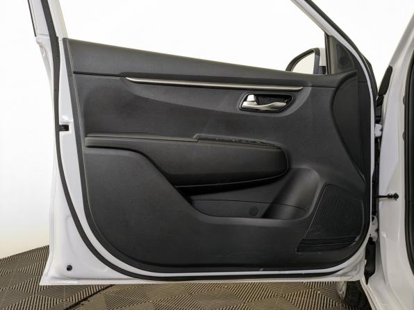 Kia Rio IV Рестайлинг с пробегом 2021 года, цена 1 670 000 рублей, 53811 км, седан, Автокод Объявления