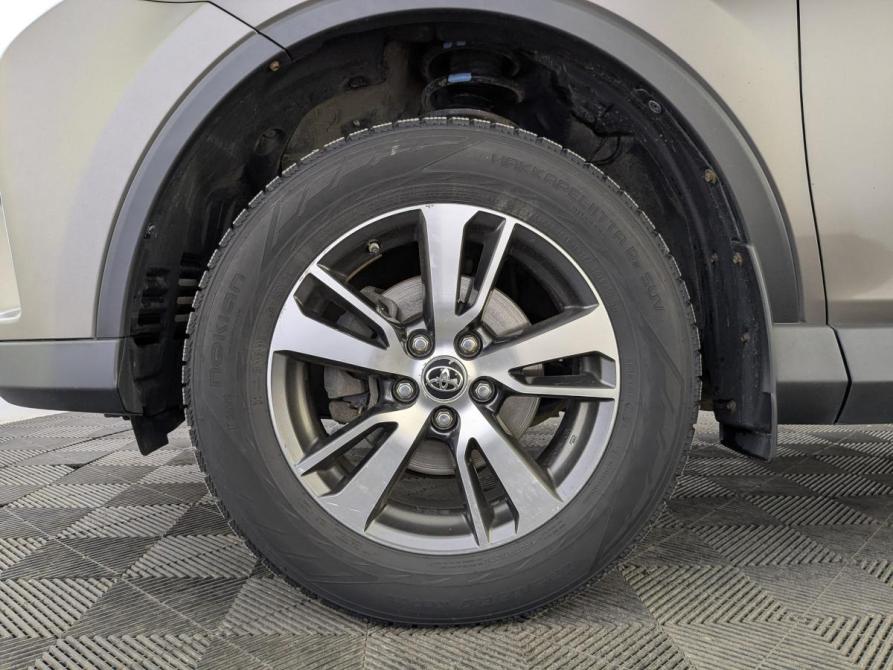 Toyota RAV4 IV (XA40) Рестайлинг Москва  - изображение 12