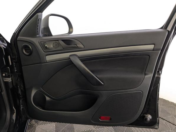 Skoda Octavia II (A5) Рестайлинг с пробегом 2011 года, цена 1 180 000 рублей, 107050 км, лифтбек, Автокод Объявления