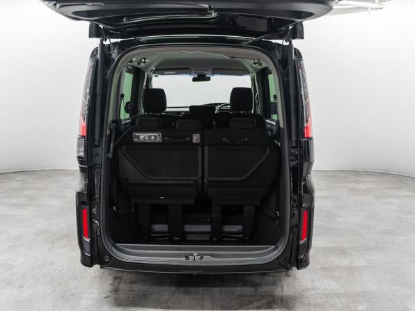 Honda Stepwgn V Рестайлинг с пробегом 2019 года, цена 2 250 000 рублей, 62617 км, минивэн, Автокод Объявления