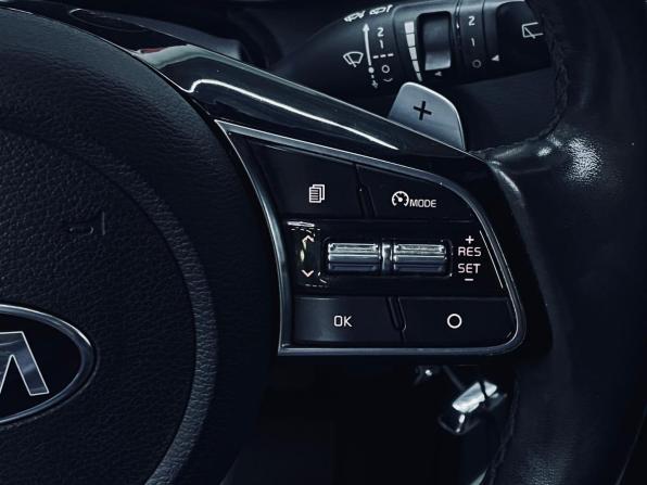 Kia Ceed III с пробегом 2019 года, цена 1 640 000 рублей, 136000 км, хэтчбек, Автокод Объявления