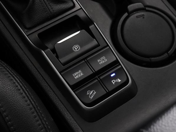 Hyundai Tucson III с пробегом 2018 года, цена 1 900 000 рублей, 161190 км, внедорожник, Автокод Объявления