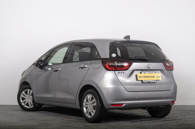 Honda Fit IV с пробегом 2021 года, цена 1 429 000 рублей, 83000 км, хэтчбек, Автокод Объявления