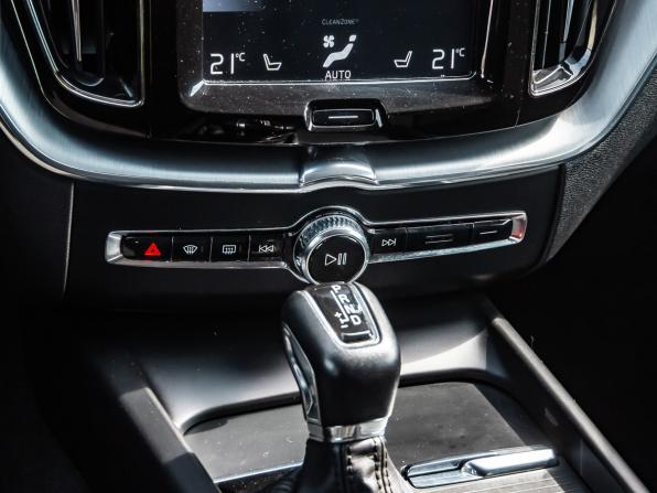 Volvo XC60 II с пробегом 2018 года, цена 3 110 000 рублей, 115363 км, внедорожник, Автокод Объявления