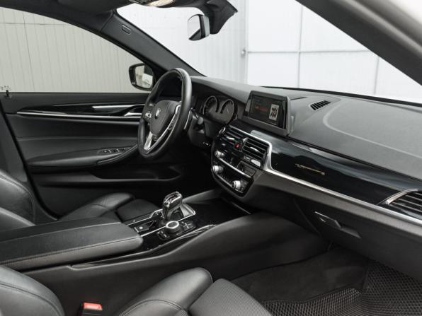 BMW 5 серии VII (G30/G31/G38) с пробегом 2018 года, цена 2 800 000 рублей, 183047 км, седан, Автокод Объявления