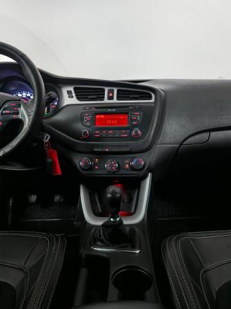 Kia Ceed II с пробегом 2014 года, цена 855 000 рублей, 198000 км, универсал, Автокод Объявления