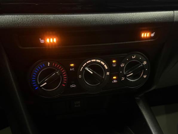 Mazda 3 III (BM) с пробегом 2013 года, цена 940 000 рублей, 238405 км, хэтчбек, Автокод Объявления