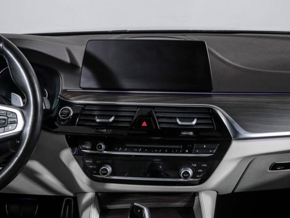 BMW 5 серии VII (G30/G31/G38) с пробегом 2018 года, цена 4 170 000 рублей, 118140 км, седан, Автокод Объявления