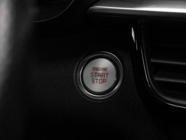 Kia Optima IV Рестайлинг с пробегом 2018 года, цена 2 279 000 рублей, 142208 км, седан, Автокод Объявления