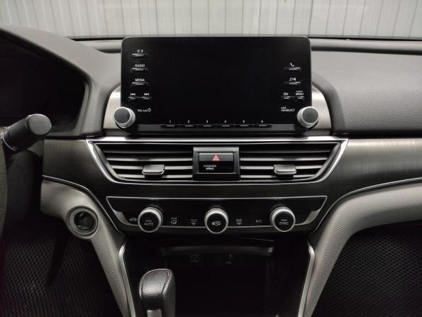 Honda Accord X с пробегом 2019 года, цена 1 599 000 рублей, 162820 км, седан, Автокод Объявления