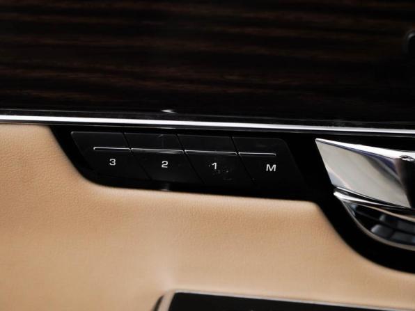 Jaguar XJ IV (X351) с пробегом 2013 года, цена 1 599 000 рублей, 235333 км, седан, Автокод Объявления
