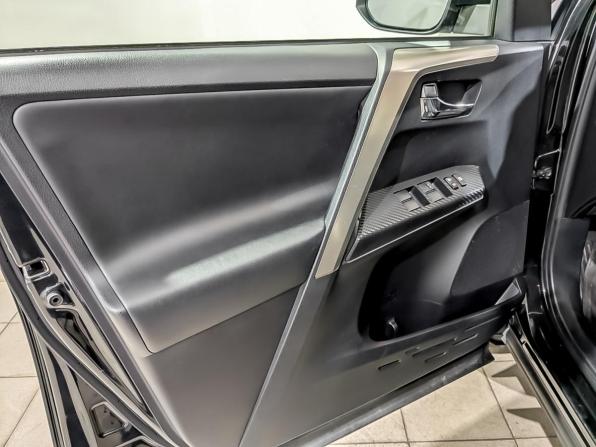 Toyota RAV4 IV (XA40) Рестайлинг с пробегом 2018 года, цена 2 185 000 рублей, 134594 км, внедорожник, Автокод Объявления