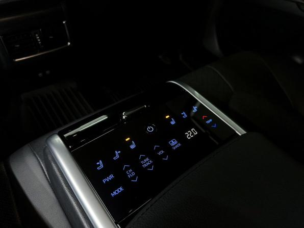 Toyota Camry VIII (XV70) Рестайлинг с пробегом 2022 года, цена 3 850 000 рублей, 89246 км, седан, Автокод Объявления
