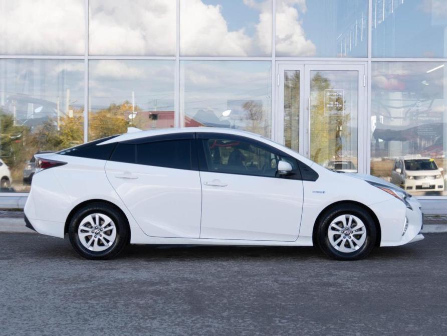Toyota Prius IV (XW50) Улан-Удэ  - изображение 5
