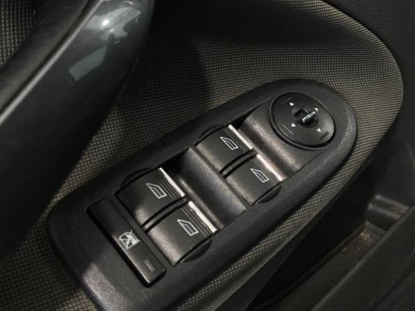 Ford Kuga I с пробегом 2010 года, цена 935 000 рублей, 285405 км, внедорожник, Автокод Объявления