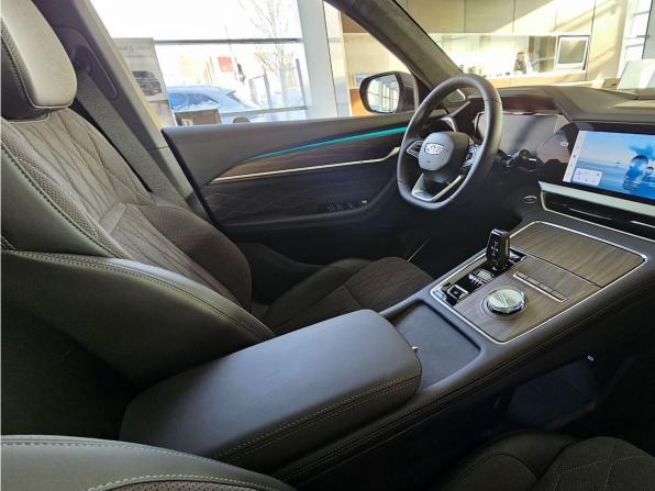 Новый Geely Monjaro I 2026 года, цена 4 910 395 рублей, внедорожник, Автокод Объявления
