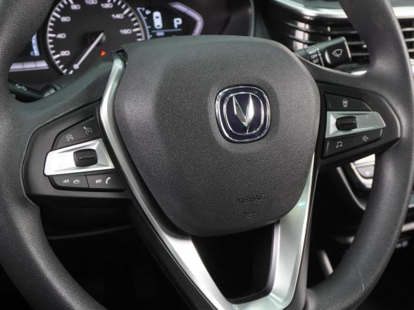 Changan Alsvin с пробегом 2025 года, цена 1 599 000 рублей, 7 км, седан, Автокод Объявления