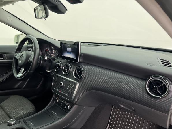 Mercedes-Benz GLA I (X156) с пробегом 2016 года, цена 1 800 000 рублей, 132500 км, внедорожник, Автокод Объявления