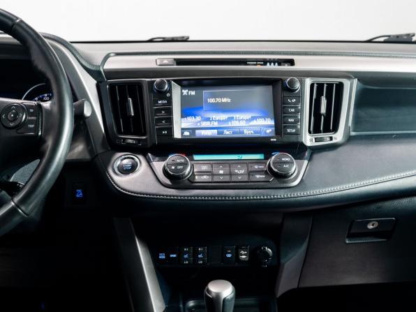 Toyota RAV4 IV (XA40) Рестайлинг с пробегом 2018 года, цена 2 480 000 рублей, 97600 км, внедорожник, Автокод Объявления