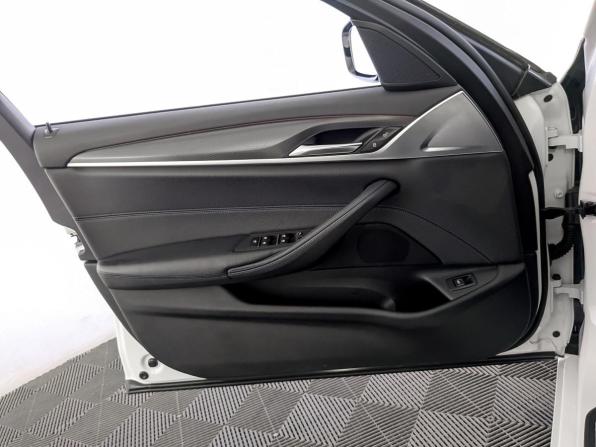 BMW 5 серии VII (G30/G31/G38) Рестайлинг с пробегом 2021 года, цена 3 980 000 рублей, 117780 км, седан, Автокод Объявления