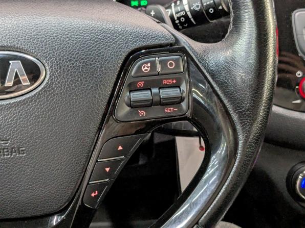 Kia Ceed II с пробегом 2015 года, цена 1 255 000 рублей, 118804 км, универсал, Автокод Объявления