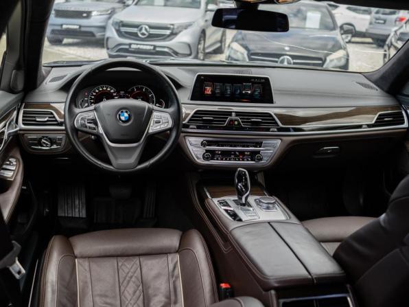 BMW 7 серии VI (G11/G12) с пробегом 2016 года, цена 3 870 000 рублей, 151481 км, седан, Автокод Объявления