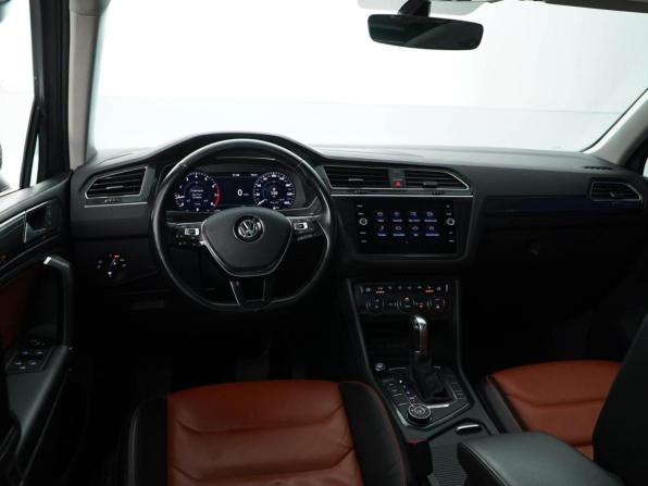 Volkswagen Tiguan II с пробегом 2018 года, цена 3 500 000 рублей, 110169 км, внедорожник, Автокод Объявления