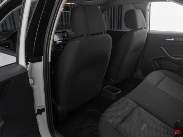 Volkswagen Polo VI с пробегом 2021 года, цена 1 399 000 рублей, 122013 км, лифтбек, Автокод Объявления