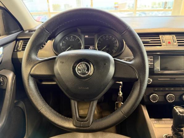 Skoda Octavia III (A7) с пробегом 2016 года, цена 840 000 рублей, 181000 км, лифтбек, Автокод Объявления