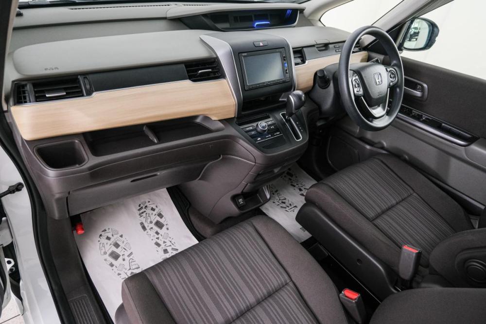 Honda Freed II Красноярск  - изображение 8